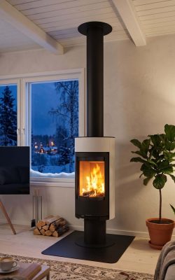 Vigo_jalalla_valkoinen_musta_hormi_talvi2_JM_190526